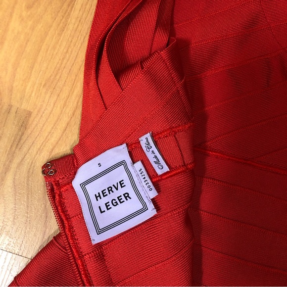 Herve Leger Sydney Flare-Skirt Bandage Dress - Picture 8 of 17